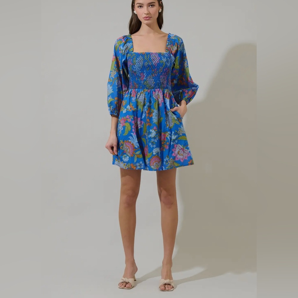 Blue Floral
dress
